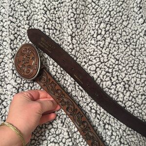 Ariat belt